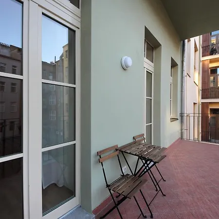 Manesova Apartment *