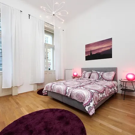 Manesova Apartment Prag